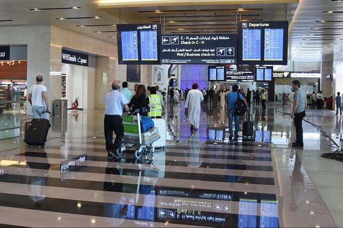 Muscat: Airport Private Transfer to/from all Muscat Hotels - Inside the private vehicle