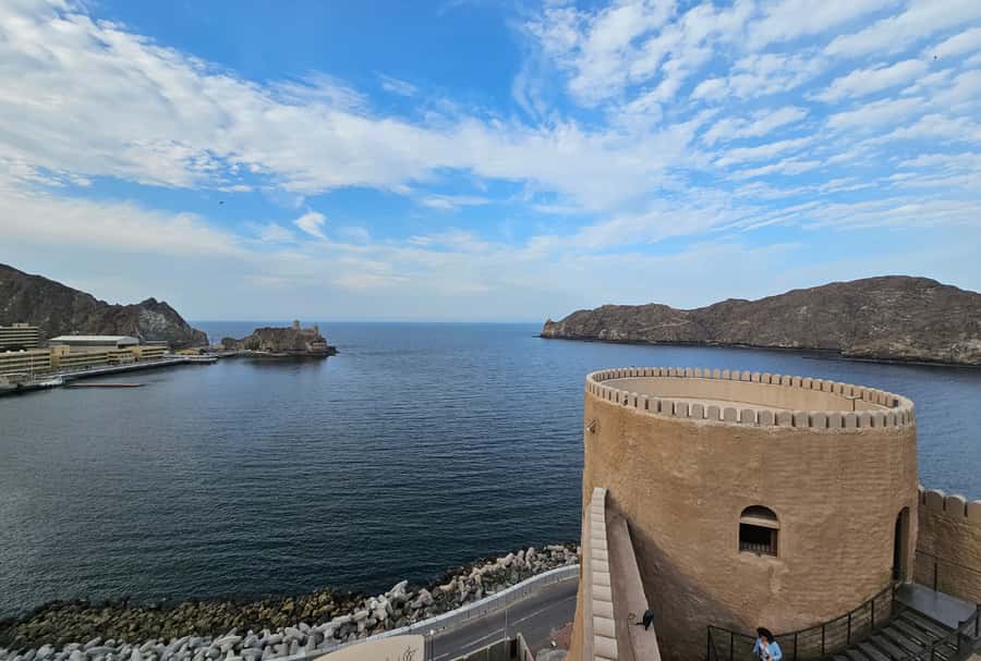 Muscat City Tour: Discover Oman's Capital in Half a Day - Timing, clothing, and practical planning