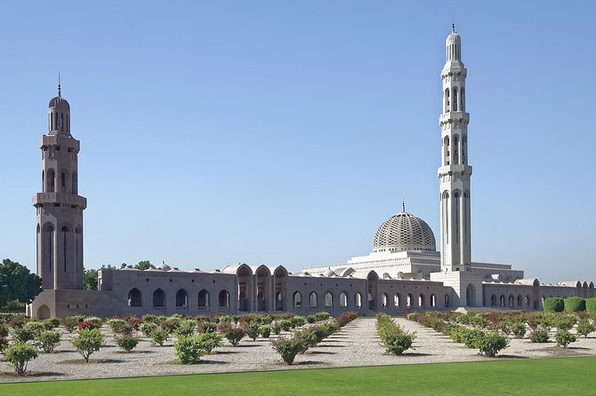 Muscat City Tour Full Day - Private Guided Tour from Muscat - Mutrah Souq: the best place to shop for Omani goods