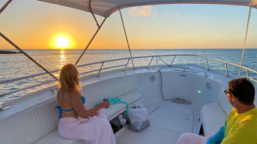 Muscat : Coastal & Sunset Boat Trip - Marina Bandar Al Rowdha and the short orientation