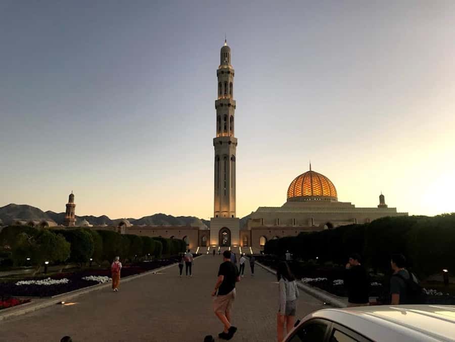 Muscat: Day Tour with Omani Lunch, Hotel Pickup, and Airfare - Why this UAE to Muscat plan works