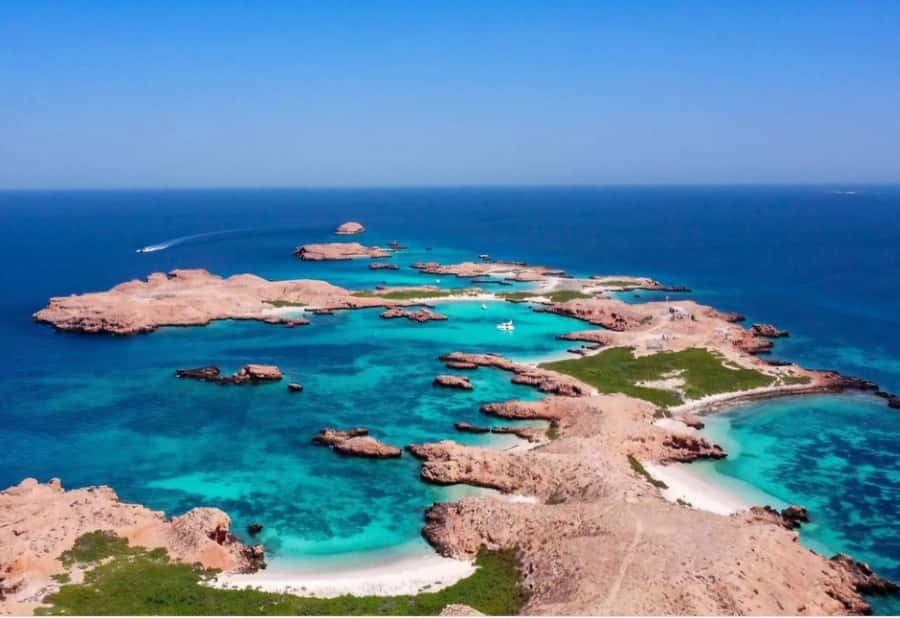 Muscat: Daymaniyat Islands Snorkeling Trip with BBQ Lunch - Two water stops, chosen for the conditions