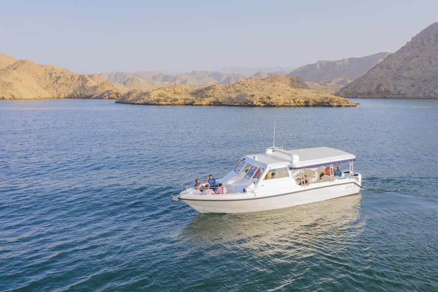 Muscat: Dolphin Watching Boat Amazing Trip - Getting to the marina and handling transfers