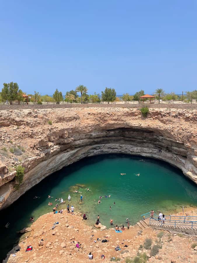 Muscat: Full-Day Wadi Shab & Bimmah Sinkhole Private Tour - Key Points At a Glance