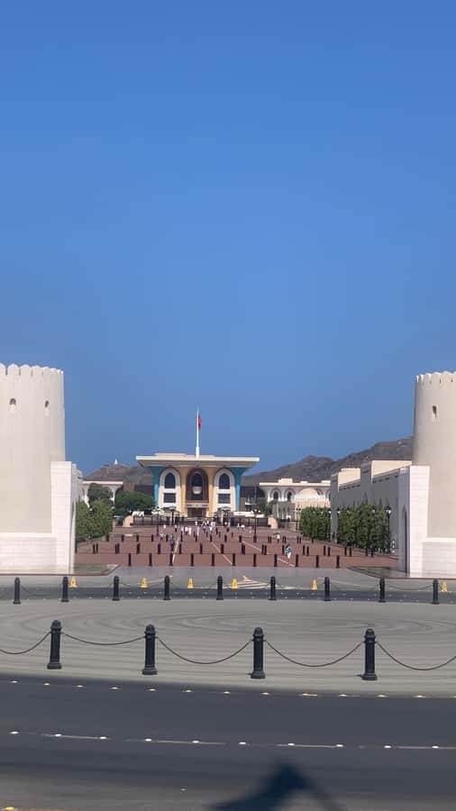 Muscat: Group City Tour with Pickup and Lunch or Dinner - Royal Opera House and Muscat’s modern face