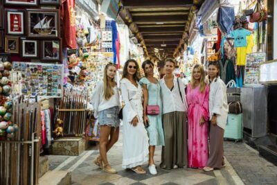 Guided Walking Tour of Corniche, Souq & Mutrah Fort