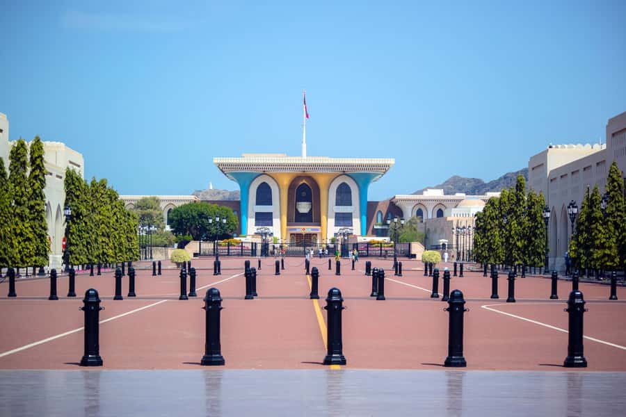 Muscat: Half-Day Sightseeing Essentials Tour and Audio Guide - Muttrah Souq: the most enjoyable wandering stop