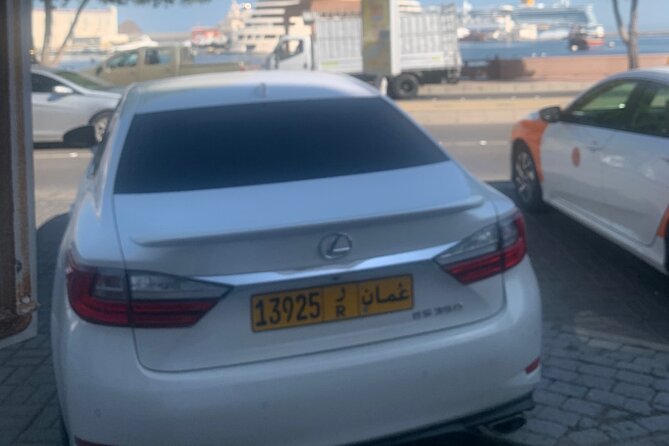 Muscat : Luxury car with private driver - The city tour option and its limits