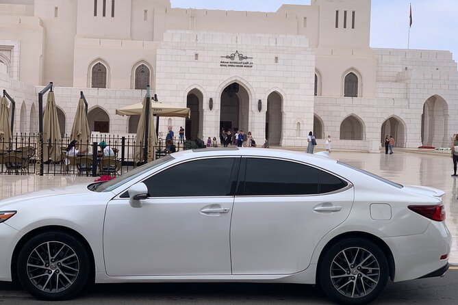 Muscat : Luxury car with private driver - Comfort, privacy, and the small details