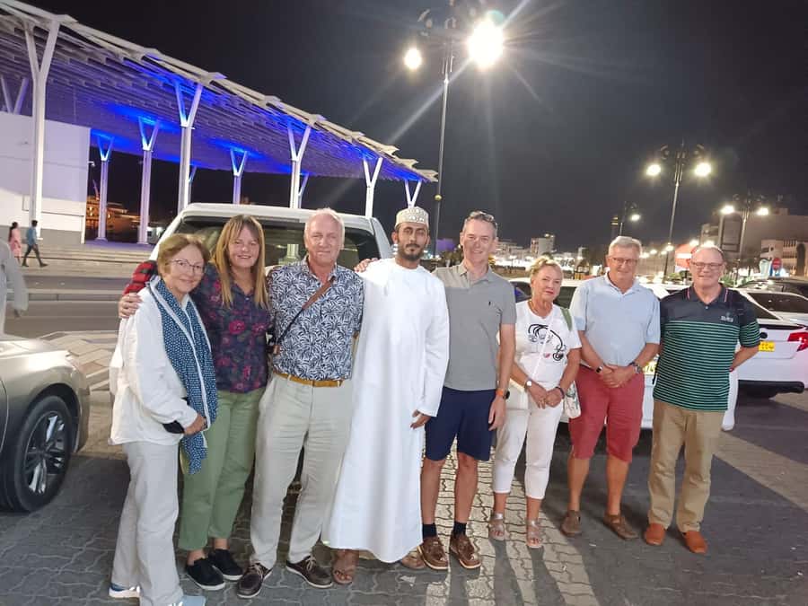 Muscat: Night Tour 4 Hours - Mutrah Corniche and the 45-minute souq stop