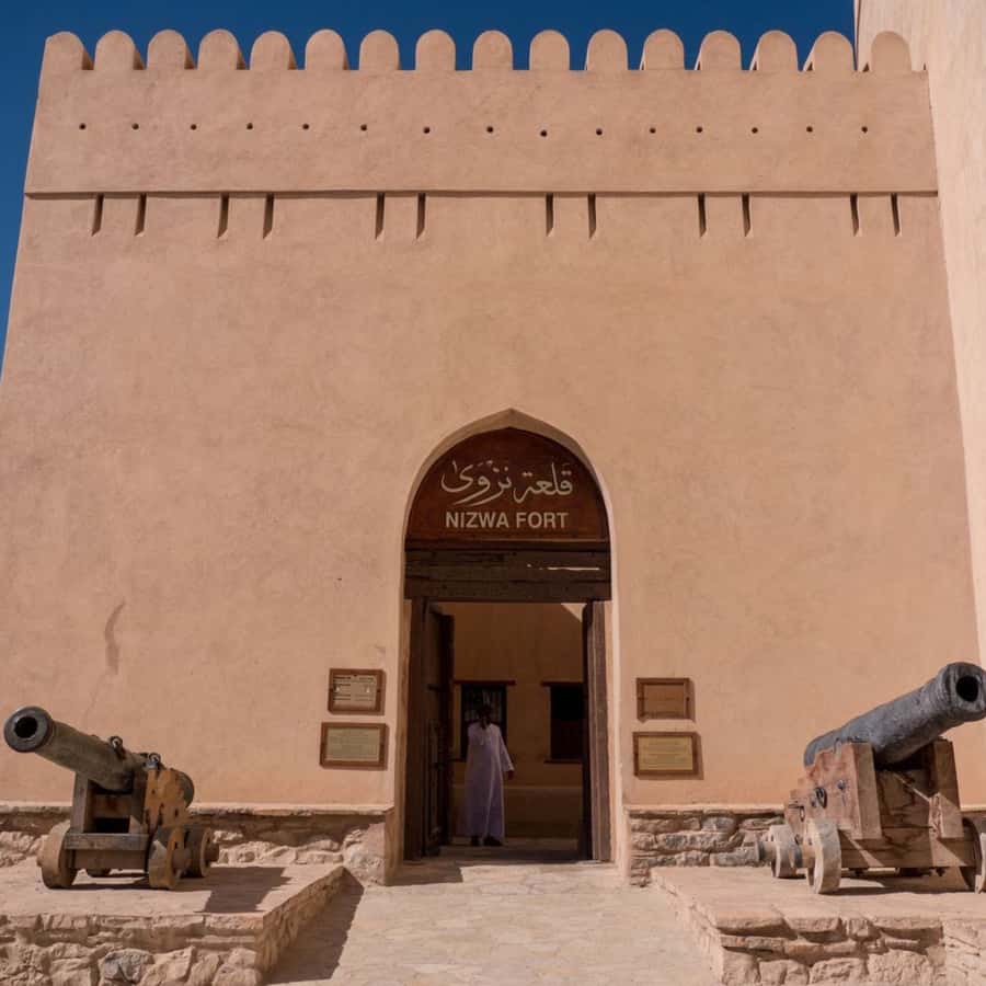 Muscat: Nizwa and Jabal Shams- Full Day Tour - What the 4WD adds to the mountain day