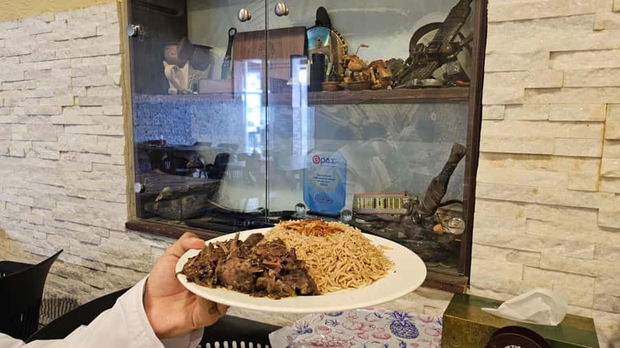 Muscat: Omani Food Tour with Shuwa & Halwa - Why this food tour is a smart first evening in Muscat