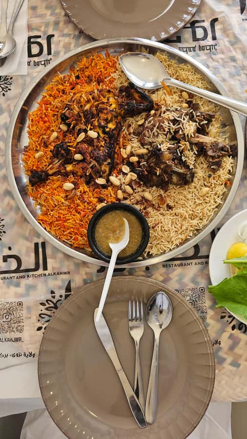 Muscat: Omani Food Tour with Shuwa & Halwa - Spiced tea, rose-water coffee, and the karak habit