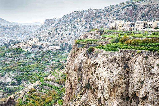 Muscat : Private transfer to and from Jabal Al Akhdar - Why a private ride helps on the road to Jabal Al Akhdar