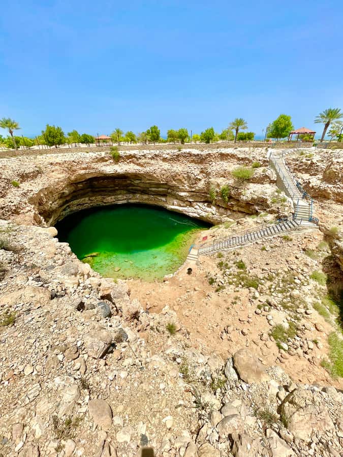 Muscat : Private trip to Wadi Shab + sinkhole - Reaching Wadi Shab by boat