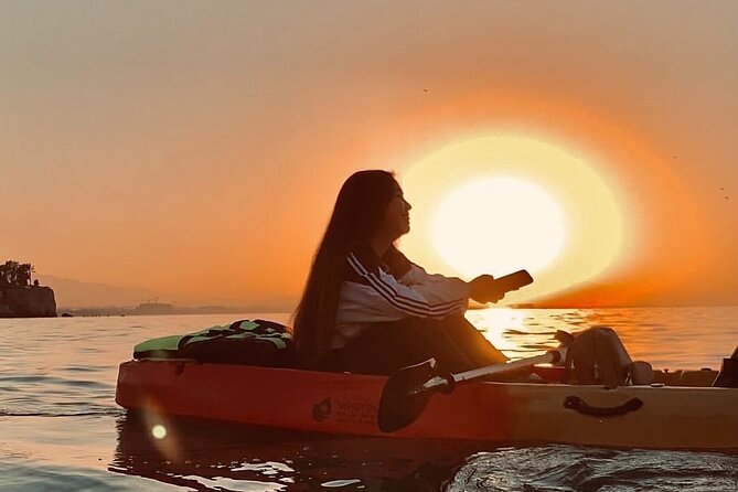 Muscat Sunset Kayak - Reaching the beach and watching sunset