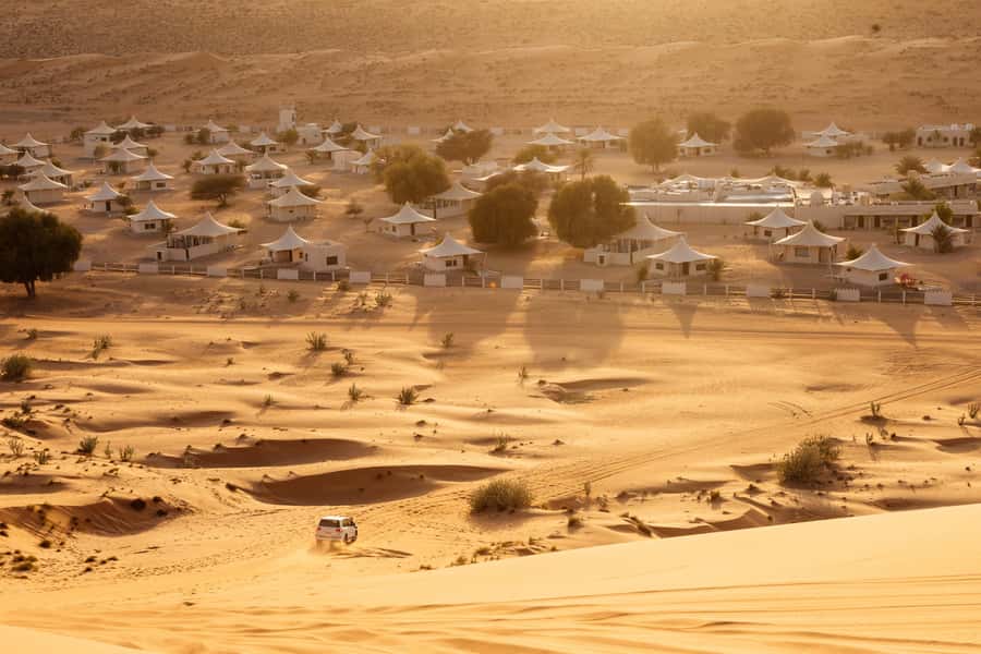 Muscat: Wadi Bani Khalid Oasis & Oman Desert Tour - Bedouin hospitality, coffee, dates, and camels