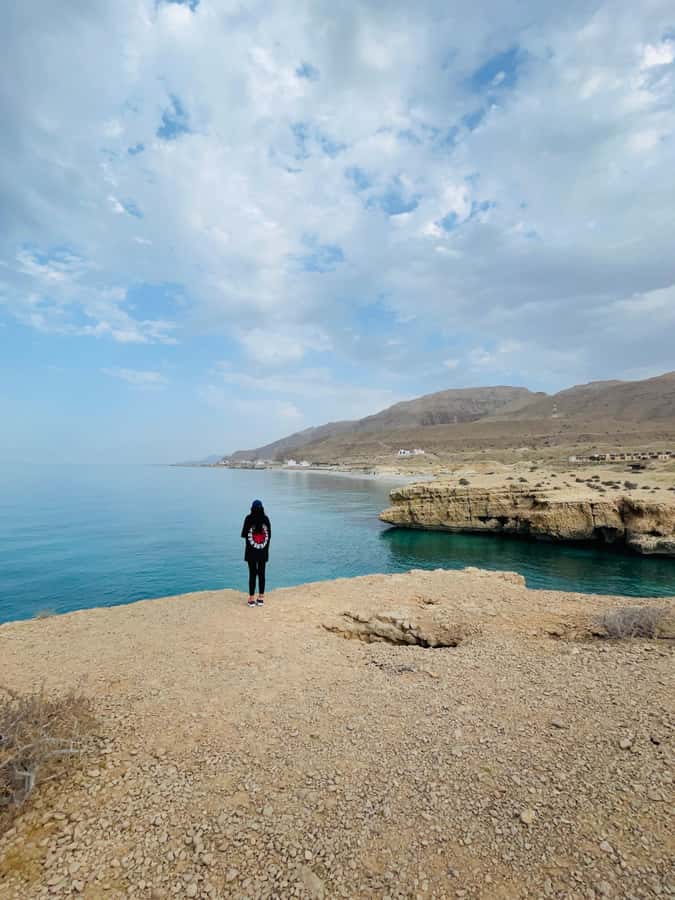 Muscat: Wadi Shab, Romantic Cave and Sinkhole Full-day Trip - The Heart-shaped Romantic Cave and sea views
