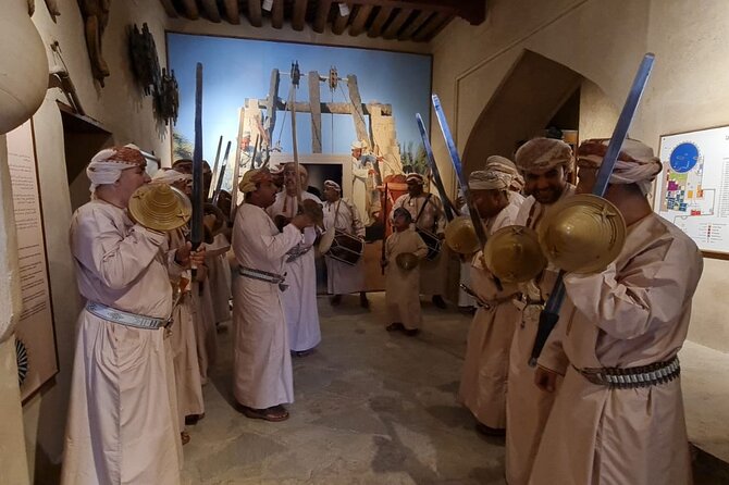 Nizwa Fort-Nizwa Souq-Birkat Al Mouz-Jebel Akhdar - Private Full Day Tour - Timing, comfort, and what to bring