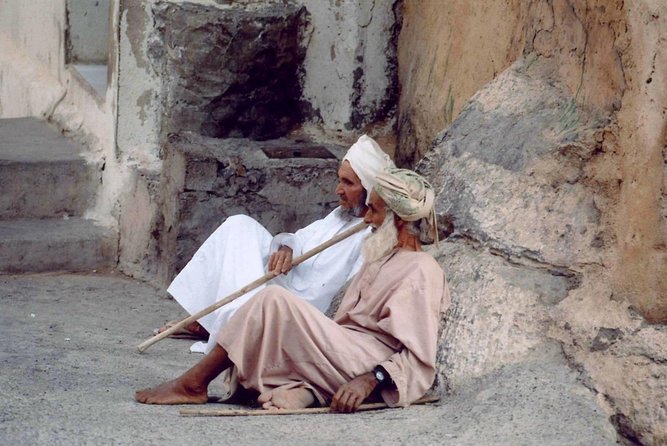 Nizwa. Hambra. Grand Canyon Oman - Key points at a glance