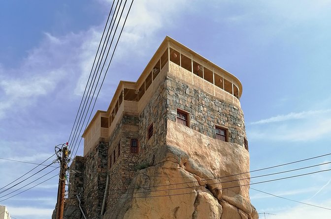 Nizwa. Hambra. Grand Canyon Oman - Nizwa and the old market