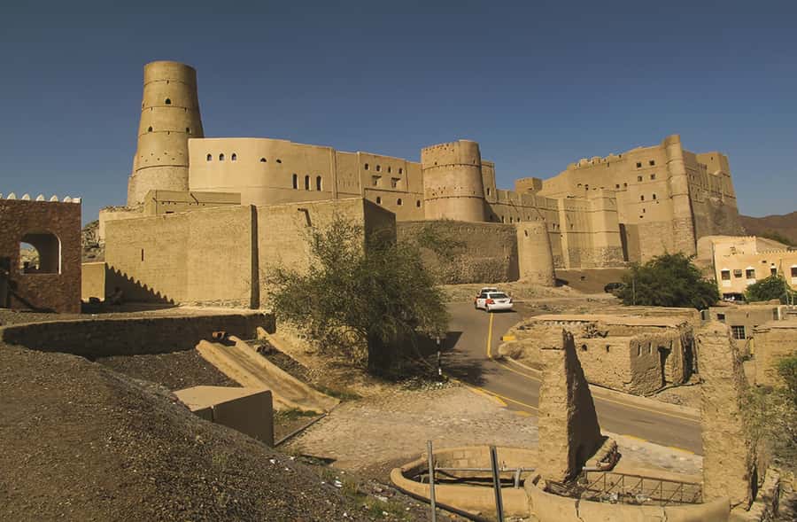 Nizwa Heritage & Culture Full Day Tour with Audio Guiding - Birkat Al Mouz offers a first look at village Oman