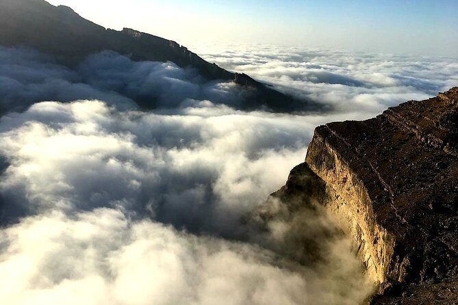 Nizwa Heritage & Jebel Shams Canyon – Private Tour from Muscat - Al Hamra and a small window into older Omani life