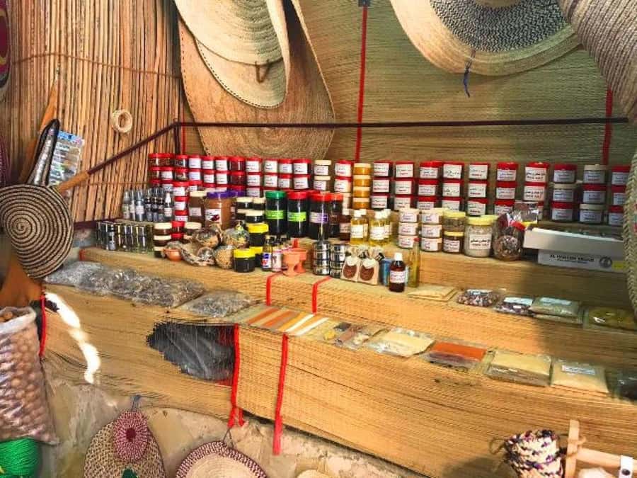 Nizwa Market, Nizwa Fort, Misfat Al Abriyeen, Jabal Shams - Jabal Shams and Oman’s Grand Canyon