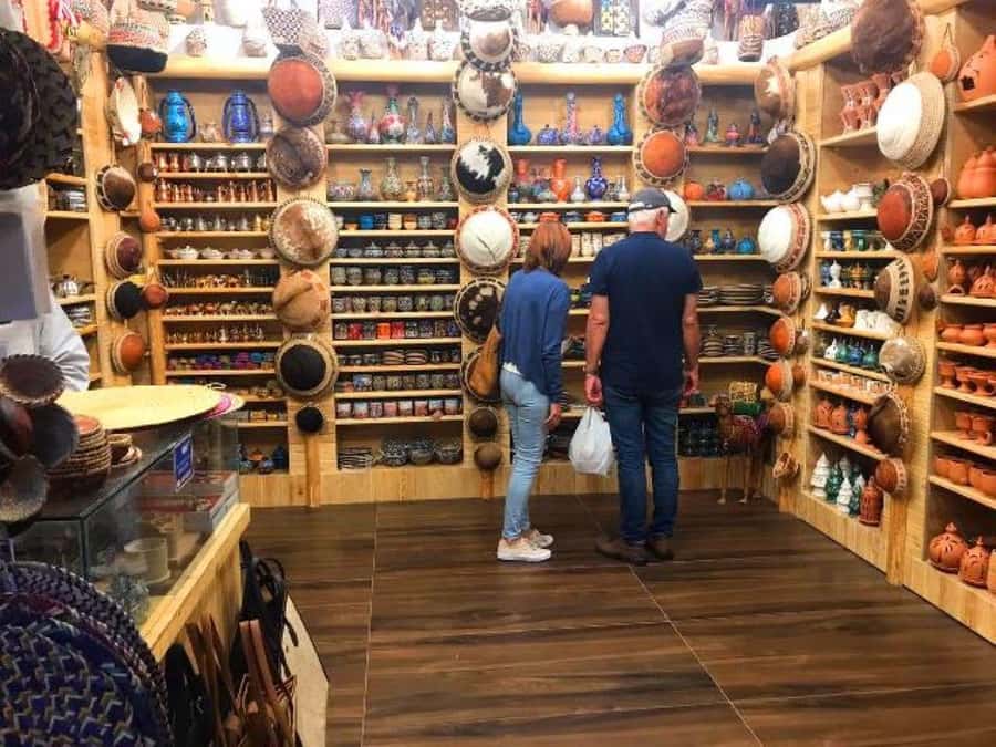 Nizwa Market, Nizwa Fort, Misfat Al Abriyeen, Jabal Shams - The guide and private 4WD format