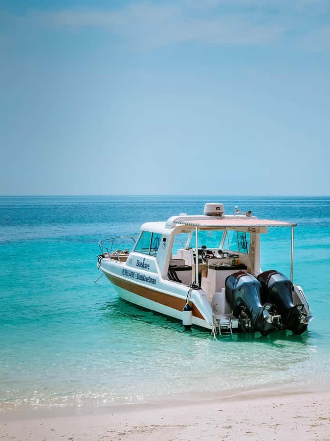 Oman: Daymaniyat Island Snorkeling Trip with Equipment - Leaving Al Mouj Marina at 8:30 AM
