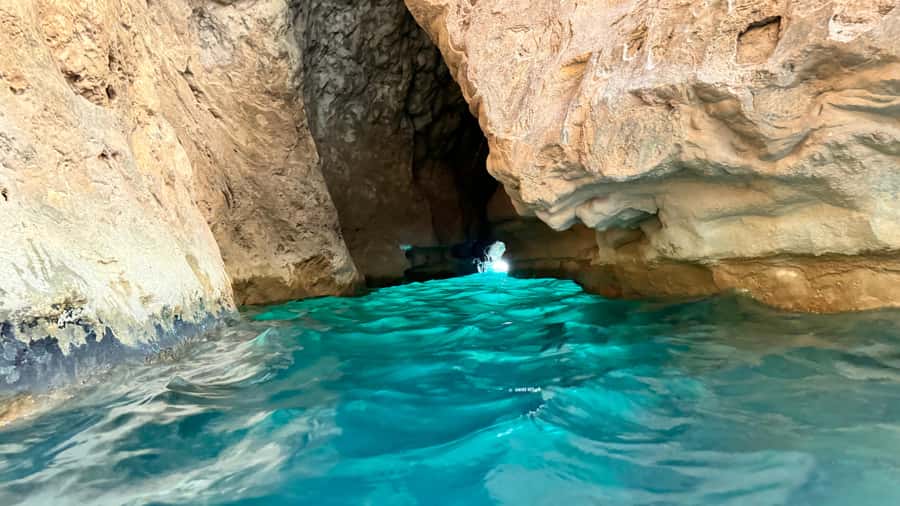 Oman’s Hidden Gems: Wadi Shab & Bimmah Sinkhole - Bimmah Sinkhole is a quick, scenic second act