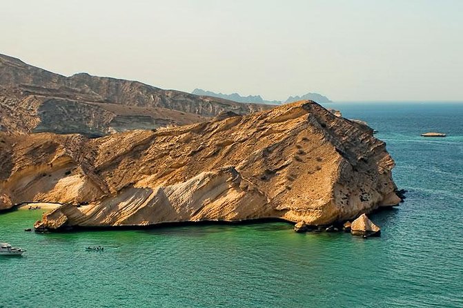 Omani Dhow Coastal and Sunset Cruise - Al Alam Palace and the Turn Toward Sunset