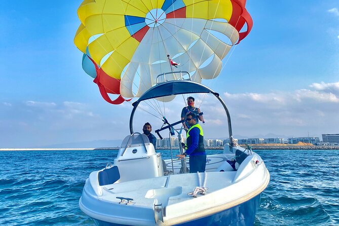 Parasailing tour in Al Mouj Muscat - A gentle return instead of a water landing