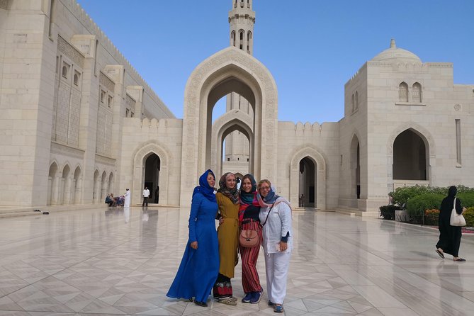 Premium Muscat half day excursion-Italian guide - Is $162 a fair price?