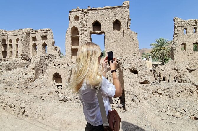 Private Day-Tour in Nizwa and Jebel Akhdar - Transport, fitness, and practical comfort