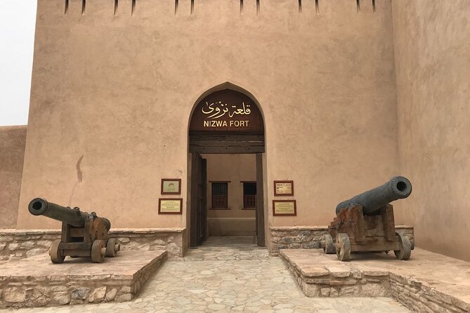 Private Day Trip to Nizwa, Jabal Akhdar (Green Mountain) & Birkat Al Moz - The guide can make or break a long day