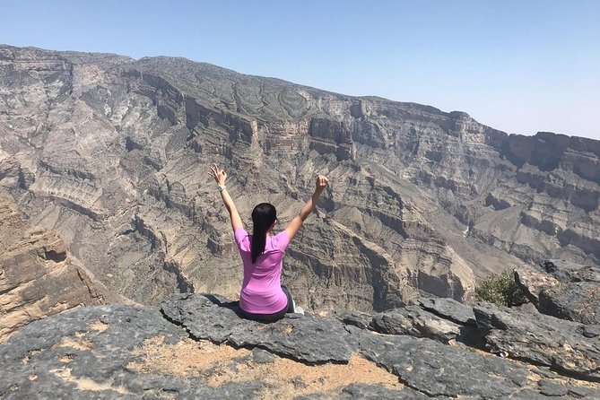 Private Day Trip to Nizwa & Jabal Shams (The Grand Canyon of Oman) - Wadi Ghul and the road to Jabal Shams