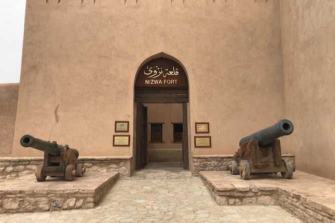 Private Day Trip to Nizwa & Jabal Shams (The Grand Canyon of Oman) - Lunch, shopping stops, and the extra costs