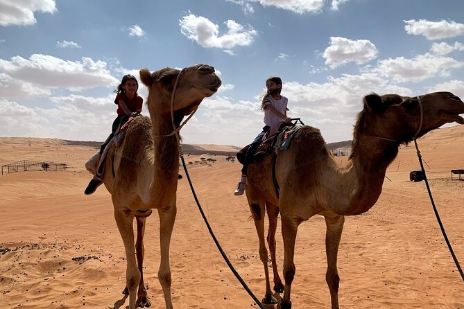 Private Desert and Wadi Tour in Oman - Leaving Muscat for the mountain roads