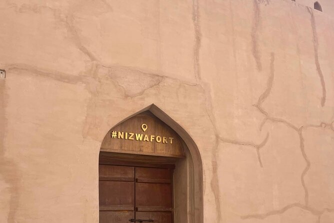 Private Explore Oman Grand Canyon, Jebel Shams and Nizwa - A comfortable ride with a flexible guide