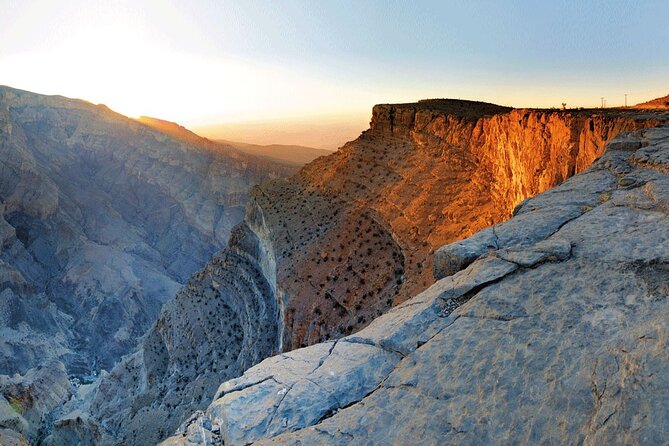 Private Explore Oman Grand Canyon, Jebel Shams and Nizwa - How the timing feels in real use