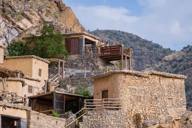 Private Full-Day Jebel Akhdar-Al Suwjara Village Tour - Birkat Al Mouz: the first look at the mountains