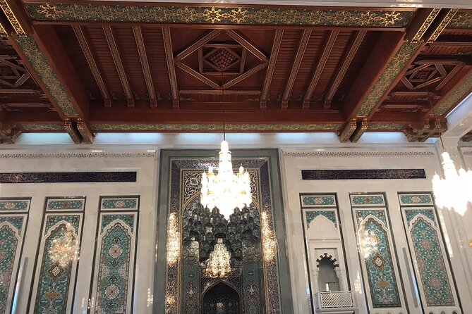 Private Full Day Muscat City Tour - Mutrah Souq and a walk along the Corniche