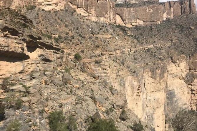 Private Full Day Trekking In the Grand Canyon (Balcony Walk) - Reaching Jabal Shams, Oman’s Grand Canyon