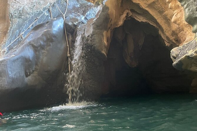 Private Full- Day Wadi Shab-Bimmah Sinkhole-Fins Beach Tour - The boat ride keeps the approach simple