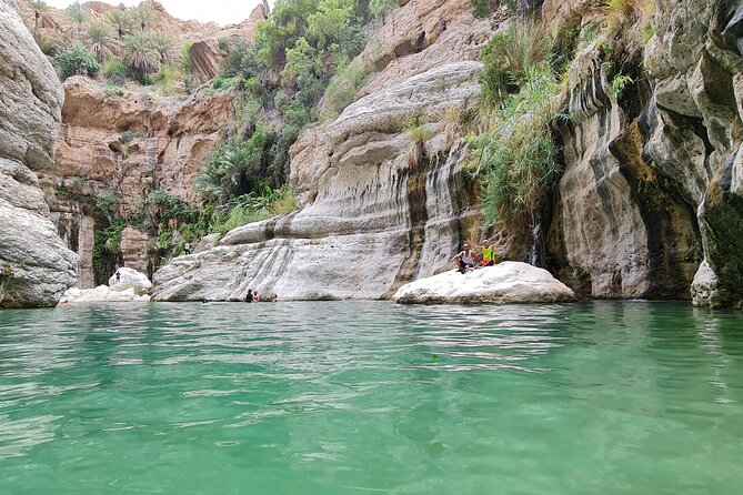 Private Full-Day Wadi Tiwi and Bimmah Sinkhole Tour from Muscat - Bimmah Sinkhole: One Hour Beside a Blue Pool