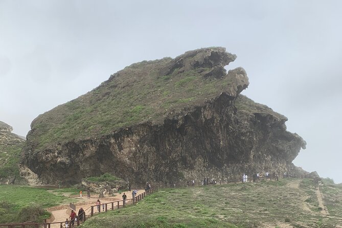 Private Guided Tour to West Beaches of Salalah - The hidden beach viewpoint at Wadi Afoul