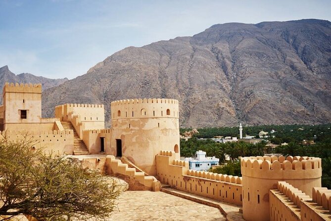 Private Half-Day Tour to Grand Mosque-Nakhal Fort and Hotspring - Nakhal Fort, 50 minutes among walls and views