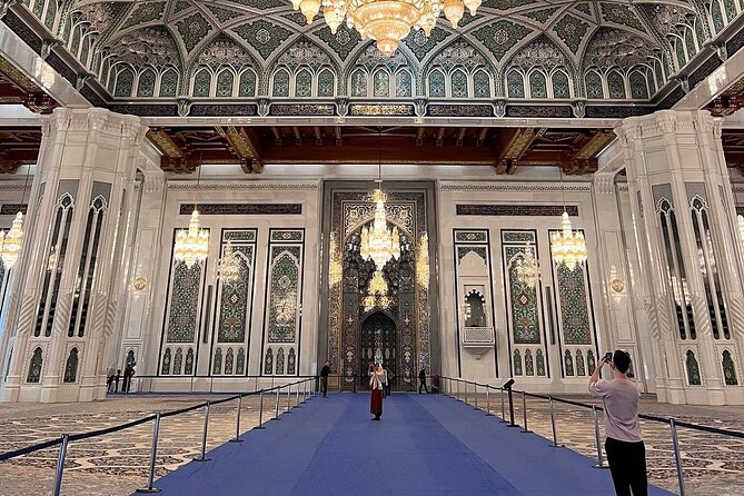 Private Half-Day Tour to Grand Mosque-Nakhal Fort and Hotspring - Al Thowarah Hot Springs and the bathing pool