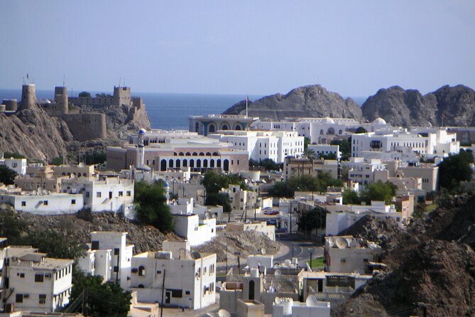 Private Muscat City Sightseeing Tour - A Fascinating Capital - Along the Corniche to Old Muscat